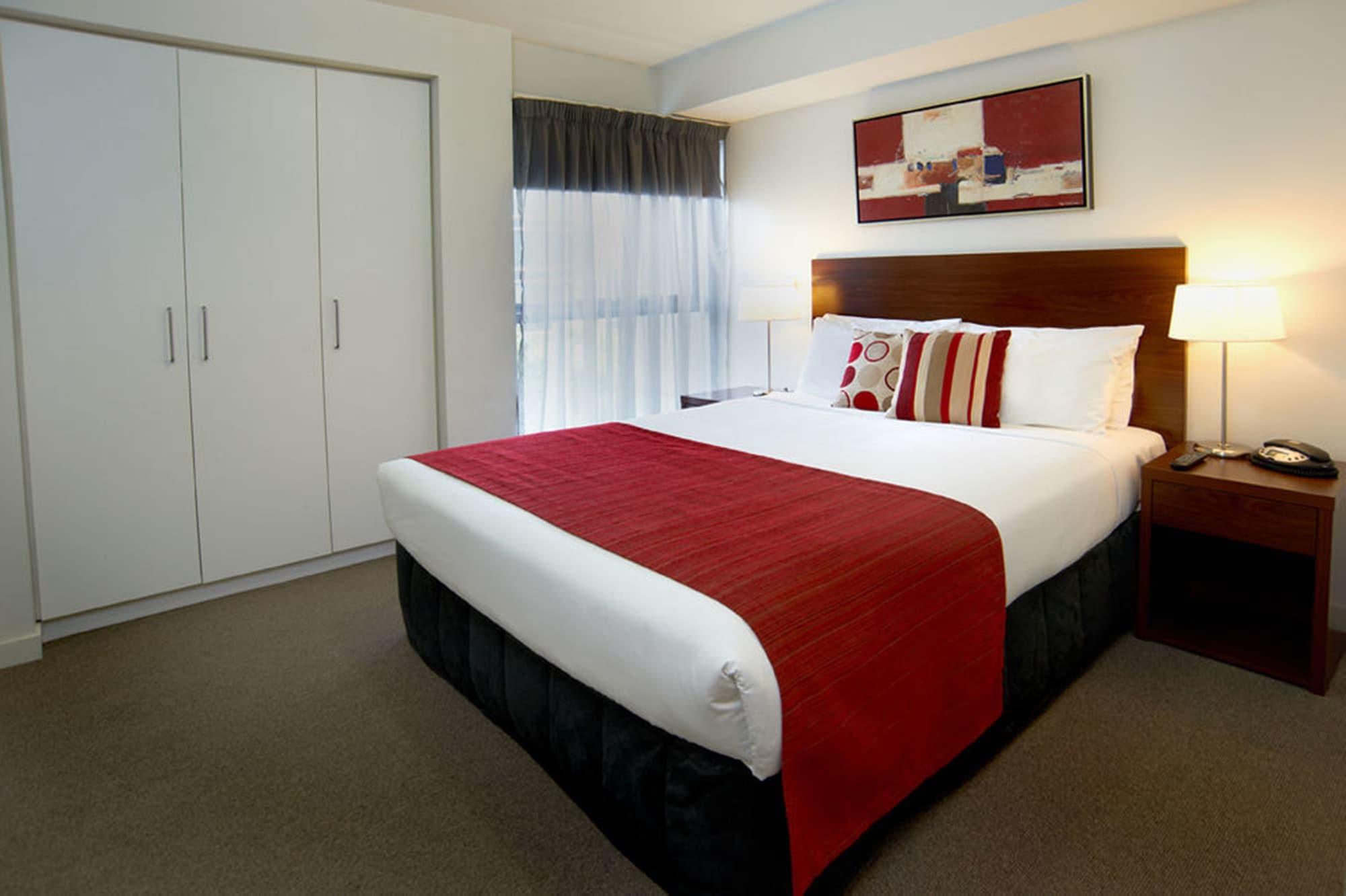 Quest On Dorcas Aparthotel Melbourne Exterior photo